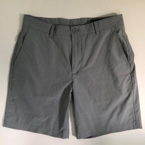 Vineyard vines performance men’s shorts size 32